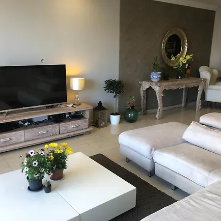 Swieqi 3 Bedrooms Lägenhet *